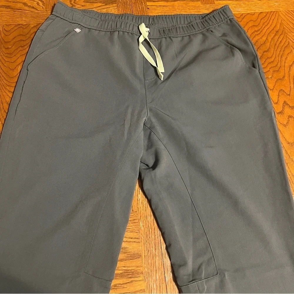 Figs Men's Tansen Jogger Scrub Pants in Bonsai Sz XL Short Pull-on Comfort